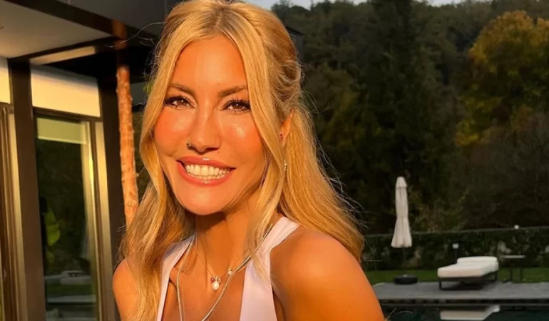 ÇAĞLA ŞIKEL YENİ SEVGİLİSİYLE LONDRA’YA GİTTİ!