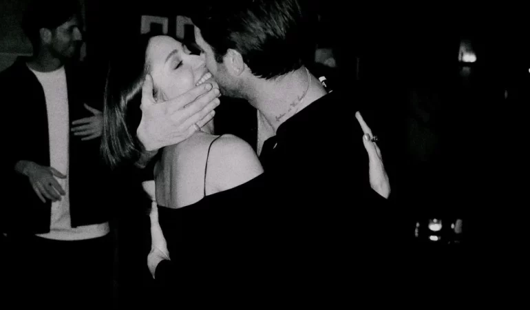 ZEYNEP BASTIK VE SERKAY TÜTÜNCÜ’DEN ROMANTİK BALI TATİLİ! FOTOĞRAFLARINA BEĞENİ YAĞDI