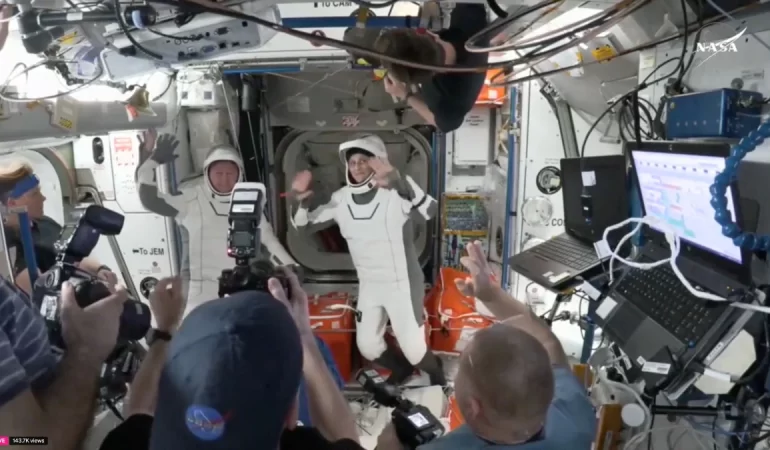 Uluslararası Uzay İstasyonu’nda Mahsur Kalan Astronotlar Dünya’ya Döndü