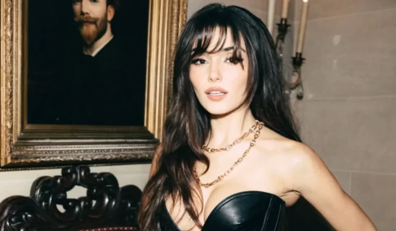 Hande Erçel, Kapak Kızı Oldu!