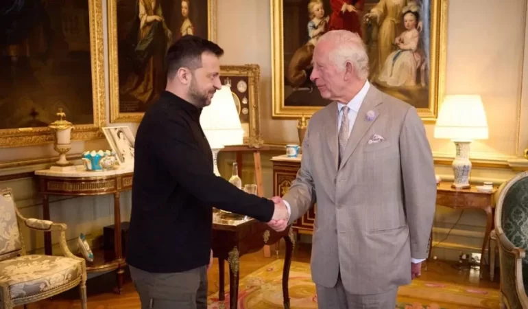 ZELENSKY, KRAL CHARLES İLE GÖRÜŞTÜ!