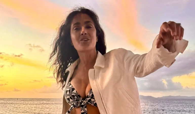 58 YAŞINDA TAŞ GİBİ: SALMA HAYEK’İN BESLENME SIRLARI