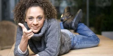 defne_joy_foster_in_olumu_film_oldu_h7665_1f167_large