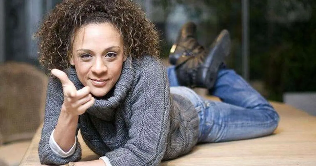 defne_joy_foster_in_olumu_film_oldu_h7665_1f167_large