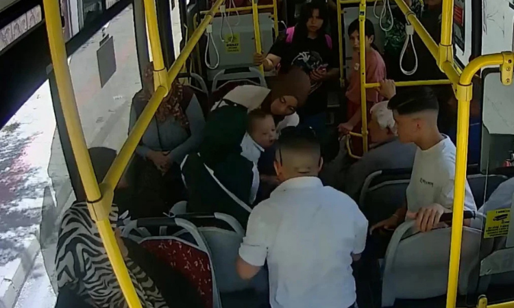 KARAMAN’DA MUCİZE: OTOBÜS ŞOFÖRÜ BEBEĞİ HAYATA DÖNDÜRDÜ