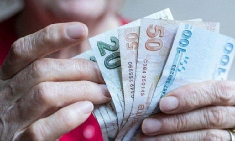 EMEKLİ VE MEMURLARA KÖTÜ HABER: YA TATİL YA PARA!