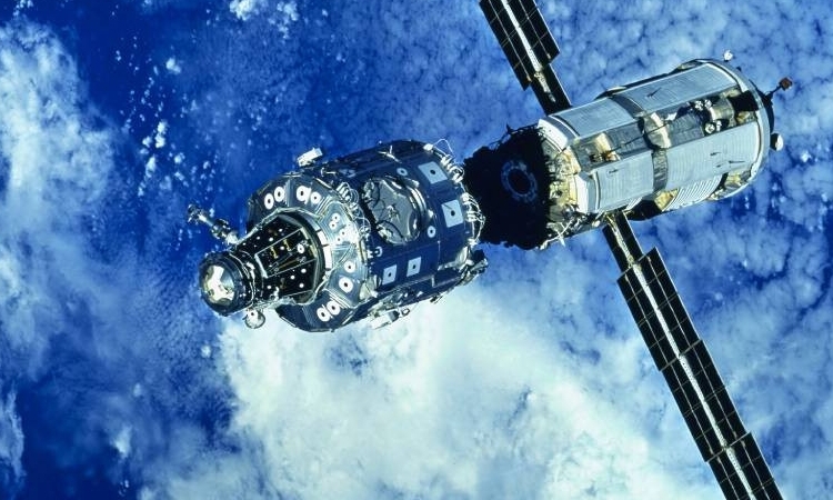 500 KİLOLUK SOVYET UZAY ARACI DÜNYA’YA DÜŞÜYOR: TÜRKİYE DE RİSK ALTINDA