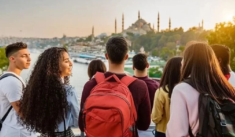 TÜRKİYE’NİN GENÇ NÜFUSU AÇIKLANDI