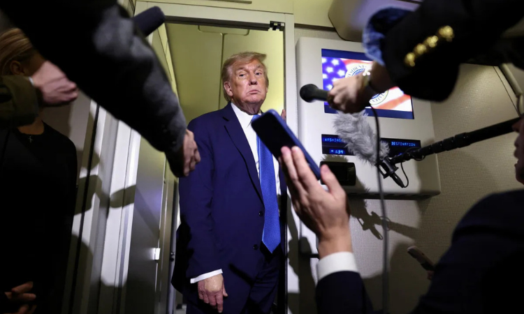 Trump, İran’a Saldırılara Katılmayı Değerlendiriyor