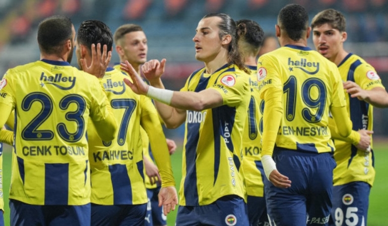 Fenerbahçe’de Yıldızdan Ayrılık Krizi