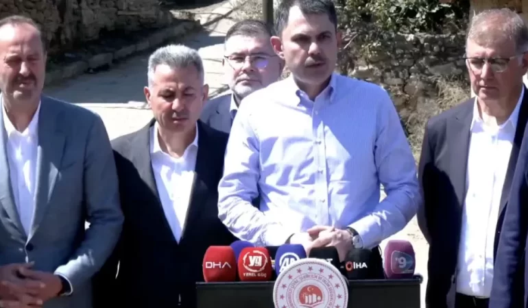 MURAT KURUM: İZMİR VE BİLECİK’TE 415 YAPI AĞIR HASAR GÖRDÜ