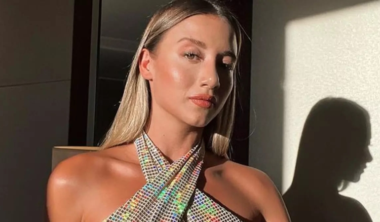 Aleyna Kalaycıoğlu’ndan Hastane Odasından Paylaşım