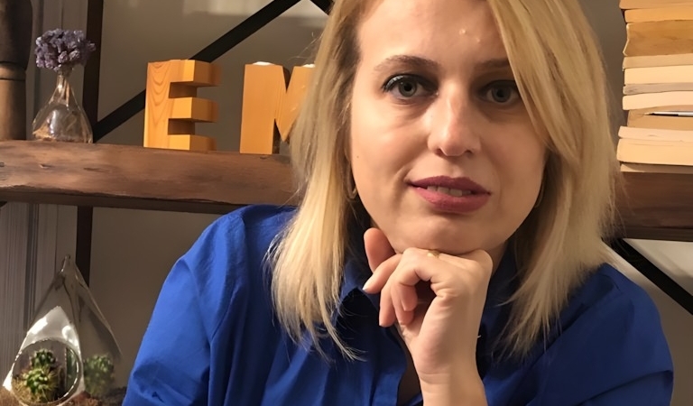 Astrolojide Derin Yolculuk Başlıyor: Vildan Ocak Sarsan Artık Ses Magazin’de!