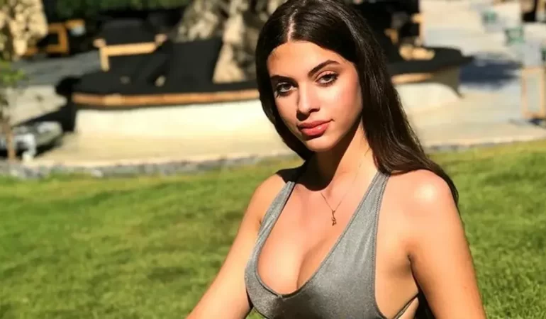 Derin Talu’dan Canlı Yayında +18 Mesajlara Sert Tepki: Sosyal Medyada İfşa Ettİ