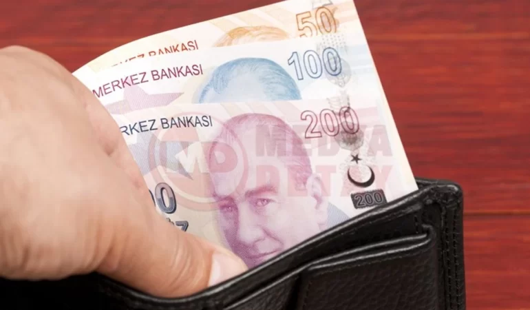 EN DÜŞÜK EMEKLİ MAAŞI 16 BİN 881 LİRAYA YÜKSELDİ