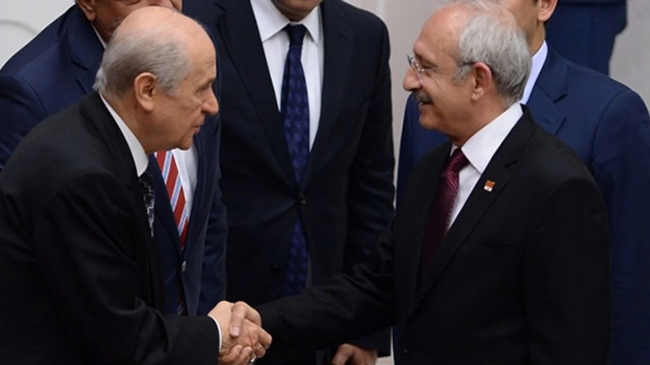 kilicdaroglu-ve-bahceli-tbmm-de-sohbet-etti