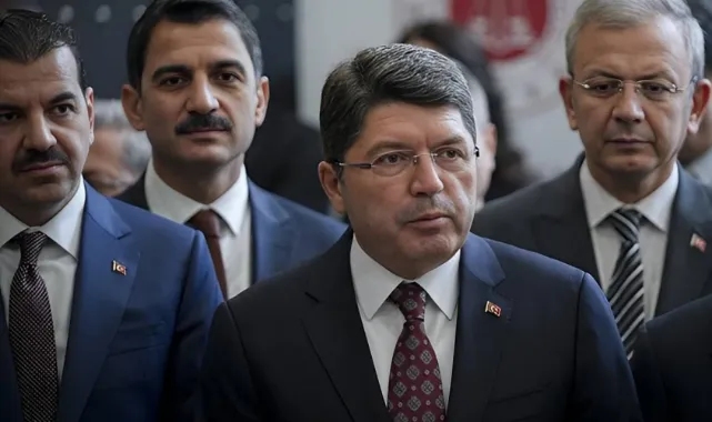 TRT’DE DAVA ZAMANI MI? BAKAN TUNÇ’TAN YEŞİL IŞIK