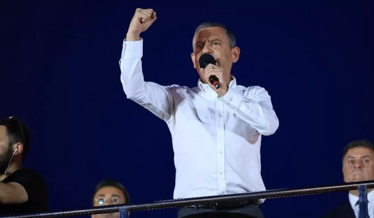 CHP MYK GÖZALTILAR GÜNDEMİYLE OLAĞANÜSTÜ TOPLANDI