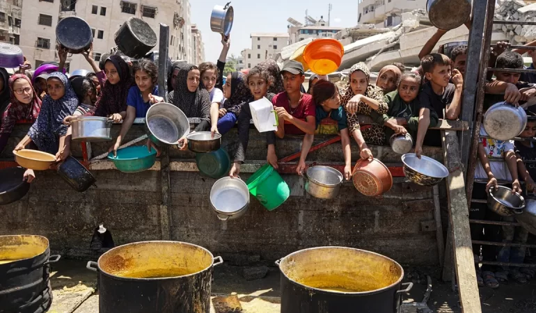 ALMAN MEDYASINDAN TARTIŞMALI GAZZE YORUMU!