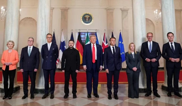 Trump rahat, Avrupa liderleri gergin! Tarihi anlar Beyaz Saray’dan paylaşıldı