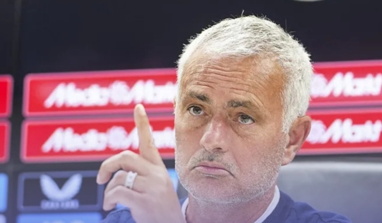 Mourinho’dan Feyenoord Maçı Öncesi Açıklamalar