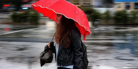 70 KM’YE VARACAK FIRTINA GELİYOR: 11 İLDE TEDBİR ÇAĞRISI