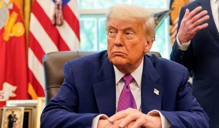 TRUMP’TAN RUSYA’YA NÜKLEER HAMLE: İKİ DENİZALTI STRATEJİK BÖLGELERDE!