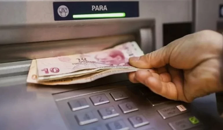ATM’LERDE YENİ DÖNEM: PARA YATIRMA VE ÇEKME LİMİTLERİ ARTIRILDI