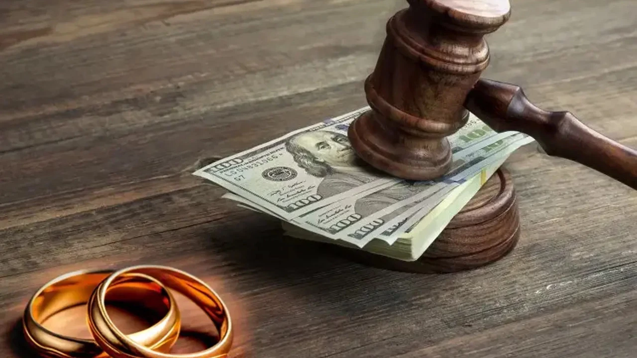 1084111863_0_159_3072_1887_1920x0_80_0_0_231e83a5bf411c557343a177c18752f0