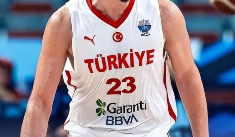 EUROBASKET 2025 YARI FİNALİ: 12 DEV ADAM’IN RAKİBİ YUNANİSTAN