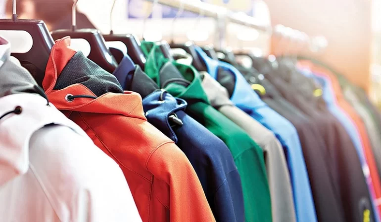 GİYİM VE AYAKKABI SEKTÖRÜNDE YÜZDE 30 ZAM DALGASI GELİYOR