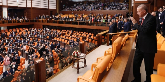 YENİ YASA DÖNEMİ BAŞLIYOR: ERDOĞAN MECLİS’TEN SESLENECEK