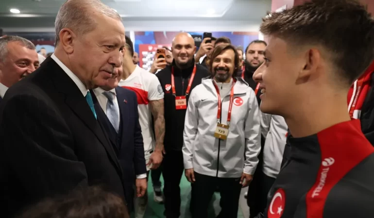 CUMHURBAŞKANI ERDOĞAN’DAN A MİLLİ TAKIM’A TEBRİK: “GURURLA TAKİP EDİYORUZ”