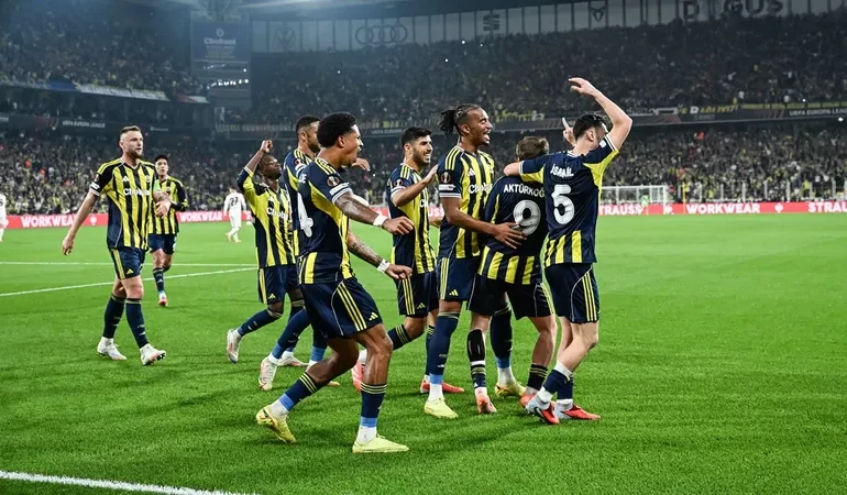 Avrupa Ligi’nde Kritik Mücadele: Fenerbahçe 11’i & Stuttgart 11’i Açıklandı