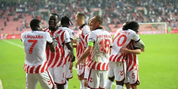 Samsunspor, Dinamo Kiev Karşısında Sahnesini Kurdu: 3-0’lık Zafer