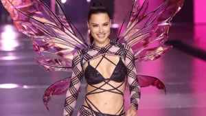 a4cebf9bf415-gettyimages-2178623272