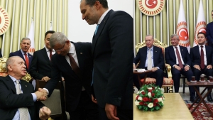 erdogan-ve-davutoglu-yillar-sonra-ayni-karede-gelecek-partisi-sessizligi-bozdu-wh2w