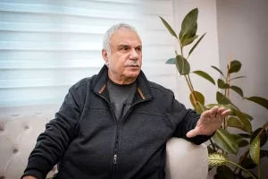 0x0-goren-hayran-kaliyor-cagla-sikelin-9-odali-evi-adeta-bir-saray-yavrusu-1763455853044