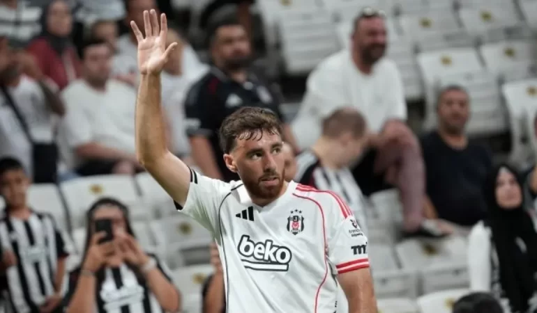 ORKUN KÖKÇÜ KART REKORU KIRDI: KARİYERİNİN EN HIRÇIN DÖNEMİNİ YAŞIYOR