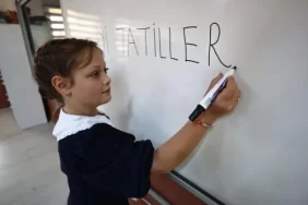 ara-tatilin-10-kasima-denk-gelmesi-tepki-cekti-mebden-aciklama-geldi-vuvh_cover-740x420