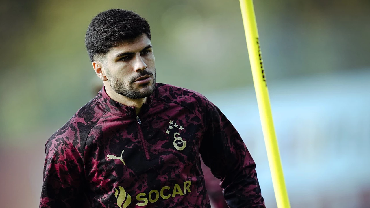 galatasaraydan-eren-elmali-icin-tahkim-kuruluna-itiraz-cezalar-kaldirilmali-svoj