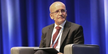 mehmet-simsek-kronik-agir-hasta-iddialari-hakkinda-mecliste-konustu_690db448e82e6 (1)