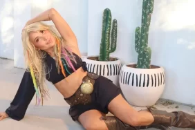 yonca-evcimik-ten-lambada-ile-muhtesem-donus-muzik-listelerine-enerji-geldi-1761896184-749-large (1)